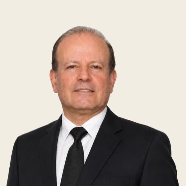 Héctor Rodríguez Piazze, Perú