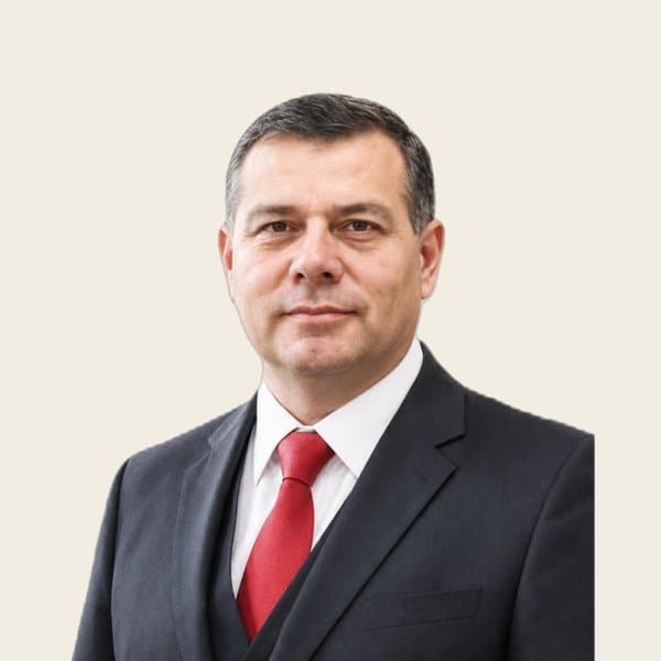 Luis Adolfo Meneses Romero, Perú