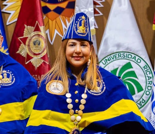 Consejera del colegio durante la ceremonia